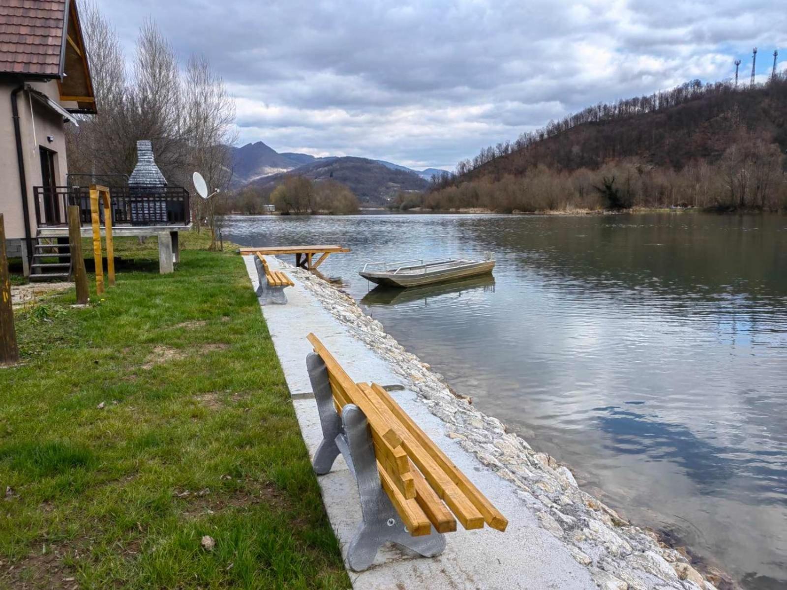 Вілла Vikendica Mihic Зворник Екстер'єр фото