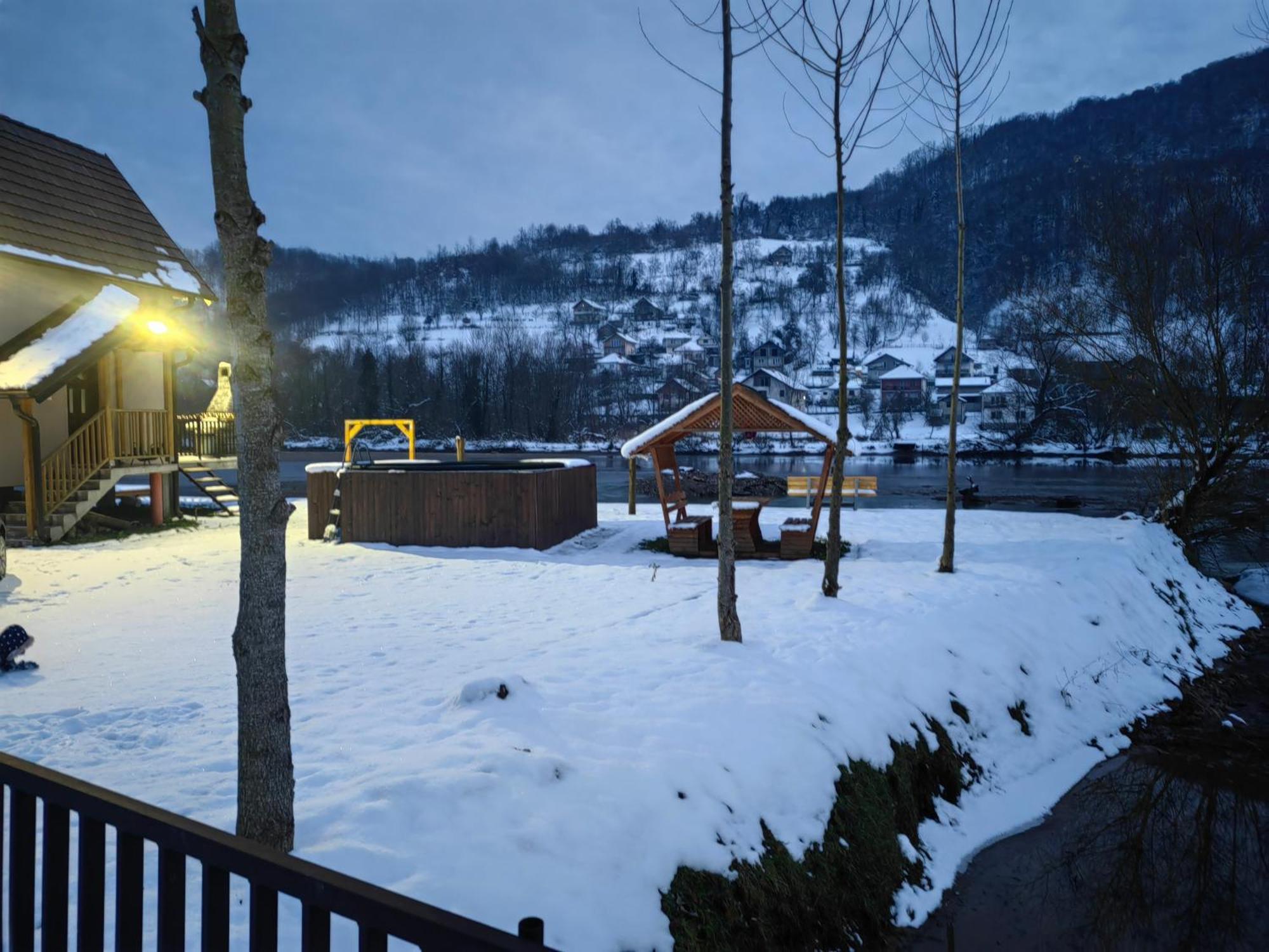 Вілла Vikendica Mihic Зворник Екстер'єр фото